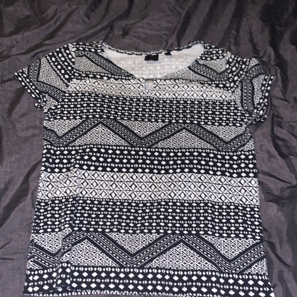 rafaella size large black and white blouse